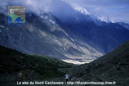 Fond d'écran montagnes du Cachemire