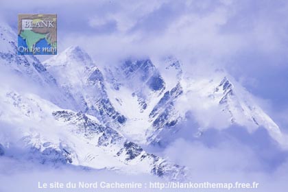 Fond d'écran montagnes du Cachemire